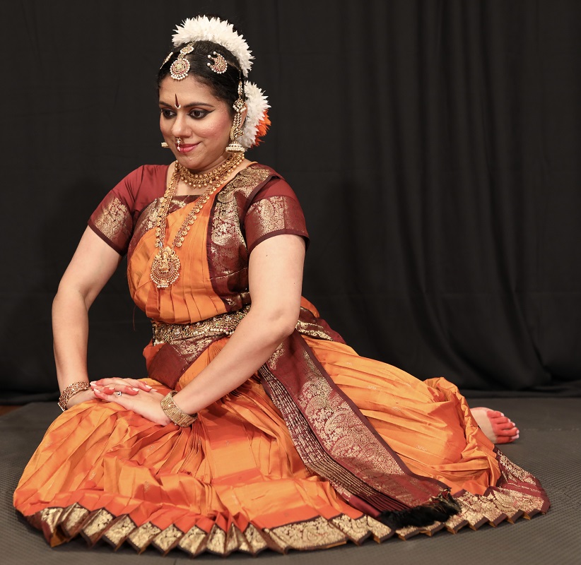 Internationally established Kuchipudi Dancer Aparna Satheesan is honored with Bharatha Shastra Nrithya Praveena National Award 2021